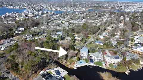589 Carroll Fox Rd, Brick, NJ 08724