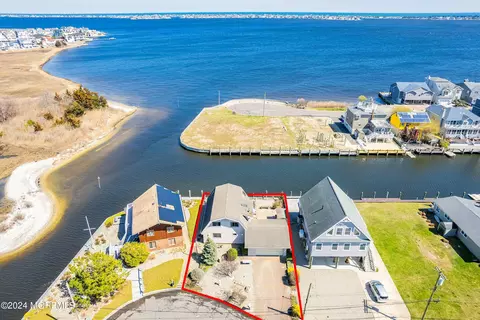 65 Toronto Dr, Brick, NJ 08723