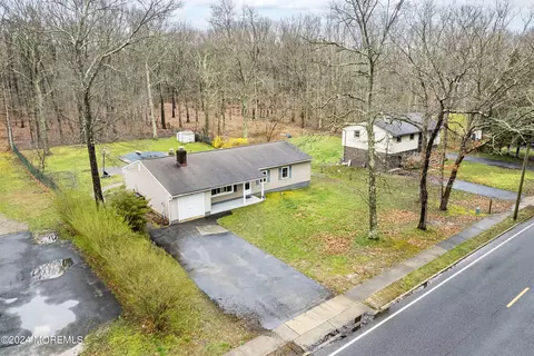 Exterior - 875 Bowman Rd, Jackson, NJ 08527 photo 7 of 8