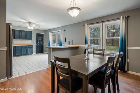 Dining - 875 Bowman Rd, Jackson, NJ 08527 photo 2 of 2
