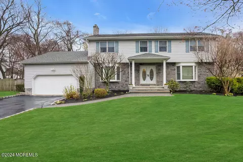 5 Jerome Smith Dr, Ocean, NJ 07712