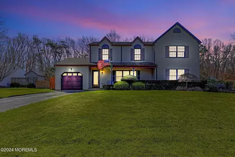 11 Anita Dr, Jackson, NJ 08527