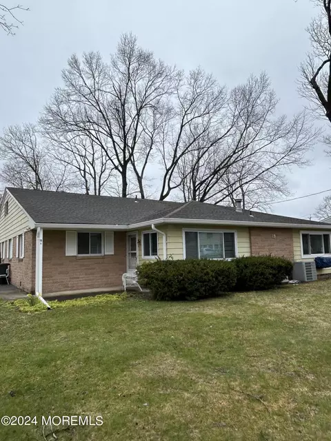 19 Dove St # B, Manchester, NJ 08759