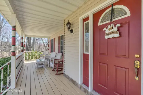 Exterior - 451 Cobain Rd, Jackson, NJ 08527 photo 3 of 9