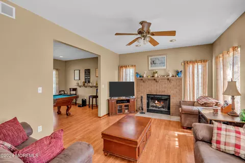 Living - 451 Cobain Rd, Jackson, NJ 08527 photo 1 of 3