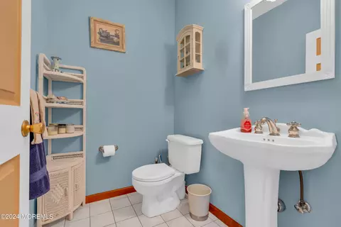 Bath - 451 Cobain Rd, Jackson, NJ 08527 photo 1 of 4