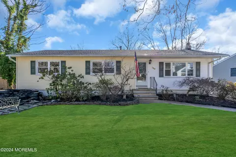 360 18th Ave, Brick, NJ 08724