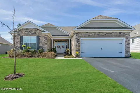 23 Raccoon Ln, Barnegat, NJ 08005