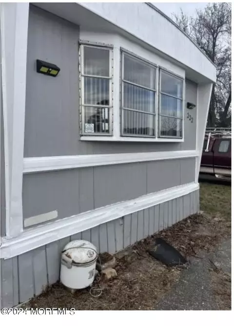1881 Route 37 W #222, Toms River, NJ 08757