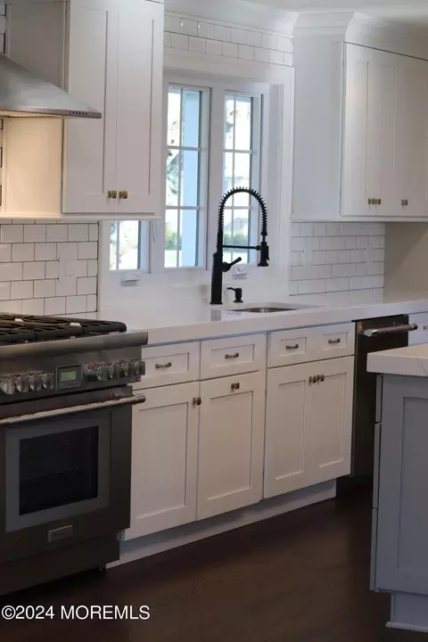 Kitchen - 2 Heathcliff Rd, Rumson, NJ 07760 photo 3 of 3