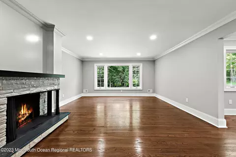 Living - 2 Heathcliff Rd, Rumson, NJ 07760 photo 1 of 5