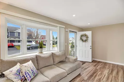 21 Ovington Ave, Edison, NJ 08817 photo 6