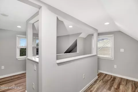 21 Ovington Ave, Edison, NJ 08817 photo 17