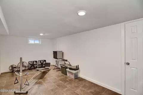 21 Ovington Ave, Edison, NJ 08817 photo 23