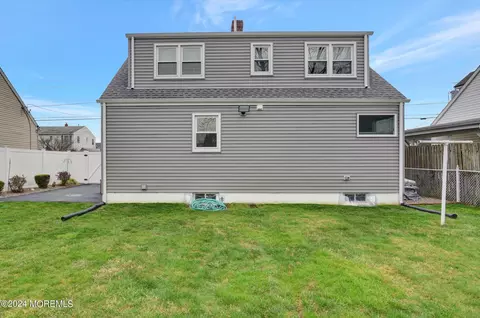21 Ovington Ave, Edison, NJ 08817 photo 3