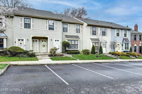 37 Rachel Ct #7, Freehold, NJ 07728