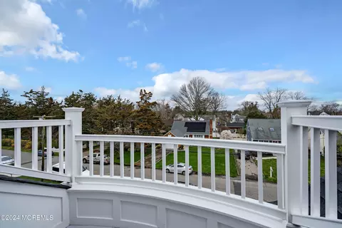 Exterior - 624 Cedarcrest Dr, Brielle, NJ 08730 photo 4 of 8