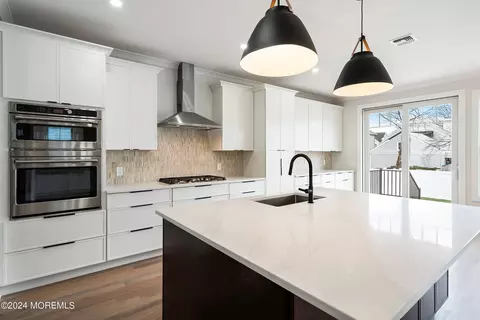 Kitchen - 626 Cedarcrest Dr, Brielle, NJ 08730 photo 6 of 6
