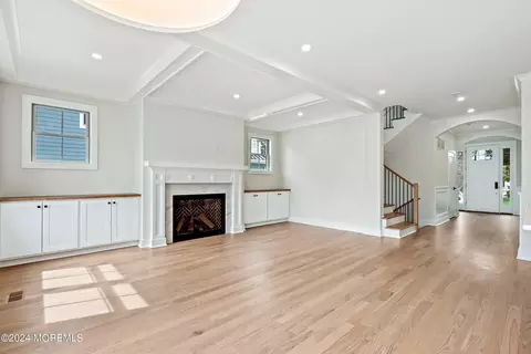 Living - 626 Cedarcrest Dr, Brielle, NJ 08730 photo 1 of 3