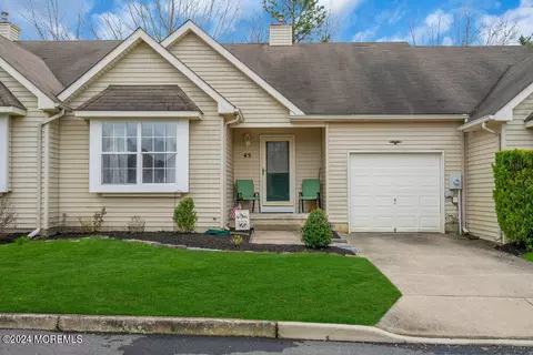 45 Pebble Beach Blvd, Little Egg Harbor, NJ 08087