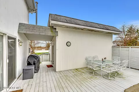 Exterior - 20 Sheldon Ave, Brick, NJ 08723 photo 7 of 10