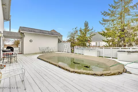 Exterior - 20 Sheldon Ave, Brick, NJ 08723 photo 2 of 10