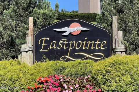 1 Scenic Dr #404, Highlands, NJ 07732