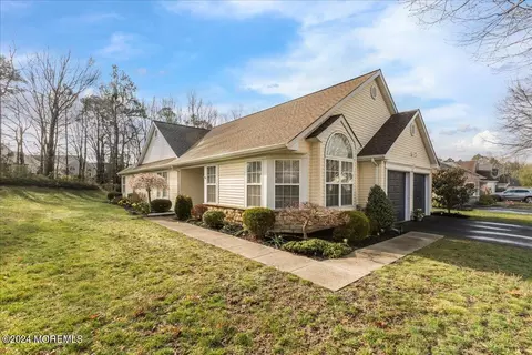 3013 Springwater Ct, Toms River, NJ 08755