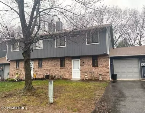 15 Pelican Rd #1000, Howell, NJ 07731