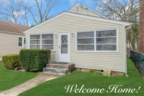 106 George Rd, Toms River, NJ 08753