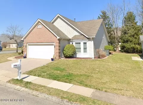 82 Butler Ave, Bayville, NJ 08721