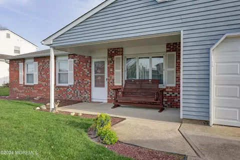 74 Pine Needle St, Howell, NJ 07731