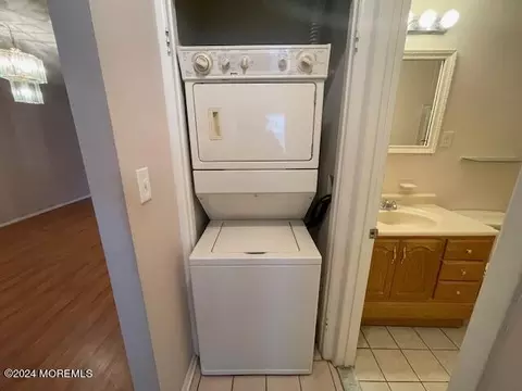 2 Regent Cir, Brick, NJ 08723 photo 18