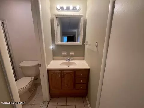 2 Regent Cir, Brick, NJ 08723 photo 14