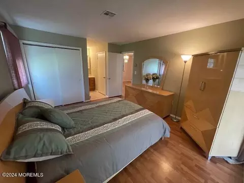 2 Regent Cir, Brick, NJ 08723 photo 12
