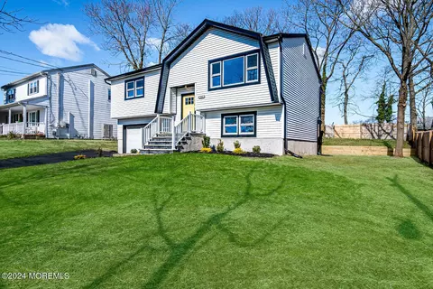 521 Crestview Ter, Point Pleasant, NJ 08742