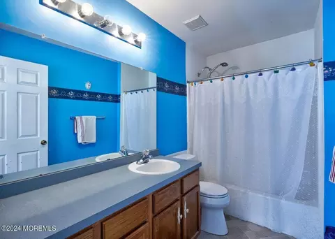 Bath - 9 Paceview Dr, Howell, NJ 07731 photo 2 of 6