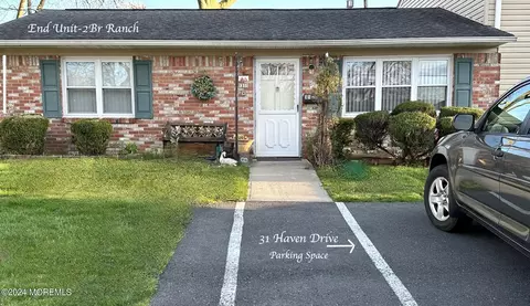 31 Haven Dr, Matawan, NJ 07747