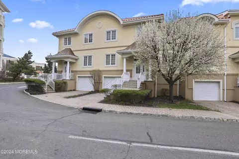 12 Riviera Dr, Long Branch, NJ 07740