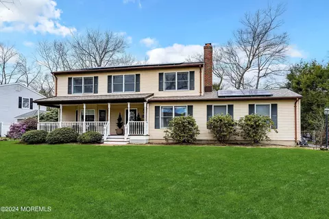 141 Brandon Rd, Manchester, NJ 08759