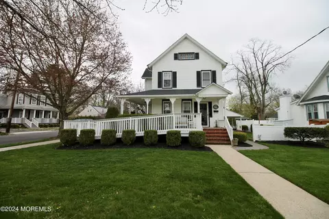 54 W George St, Freehold, NJ 07728