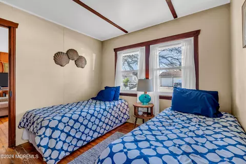 Bedroom - 504 Pinecroft Dr, Brick, NJ 08723 photo 2 of 4