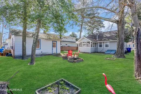 Exterior - 504 Pinecroft Dr, Brick, NJ 08723 photo 13 of 15