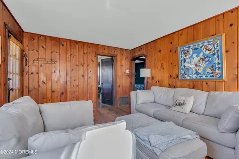 Living - 504 Pinecroft Dr, Brick, NJ 08723 photo 3 of 3
