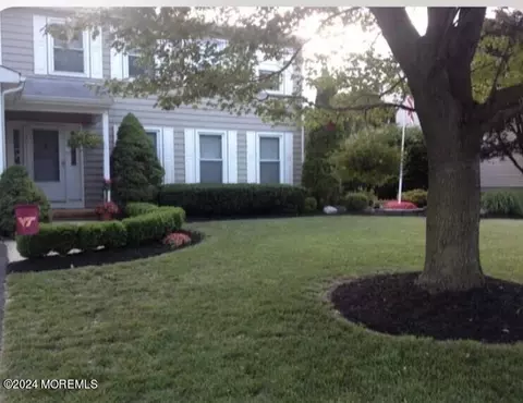 30 Cherry Ln, Howell, NJ 07731