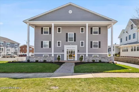 205 2nd Ave #6F, Belmar, NJ 07719