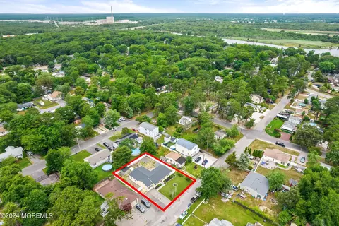 View/Area - 34 Maple St, Waretown, NJ 08758 photo 2 of 7
