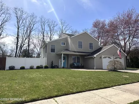 5 Plymouth Dr, Howell, NJ 07731
