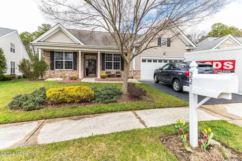 22 Park Ridge Way, Jackson, NJ 08527