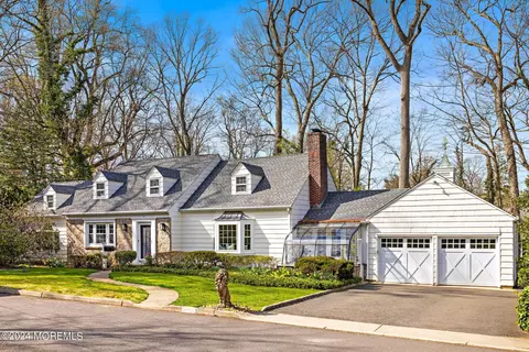 11 Brook Ter, Fair Haven, NJ 07704